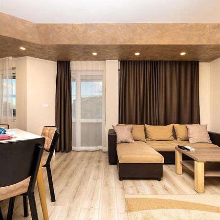 Sunny 1Bd Apartment In Old Town By Flat Mаnager Plovdiv Esterno foto